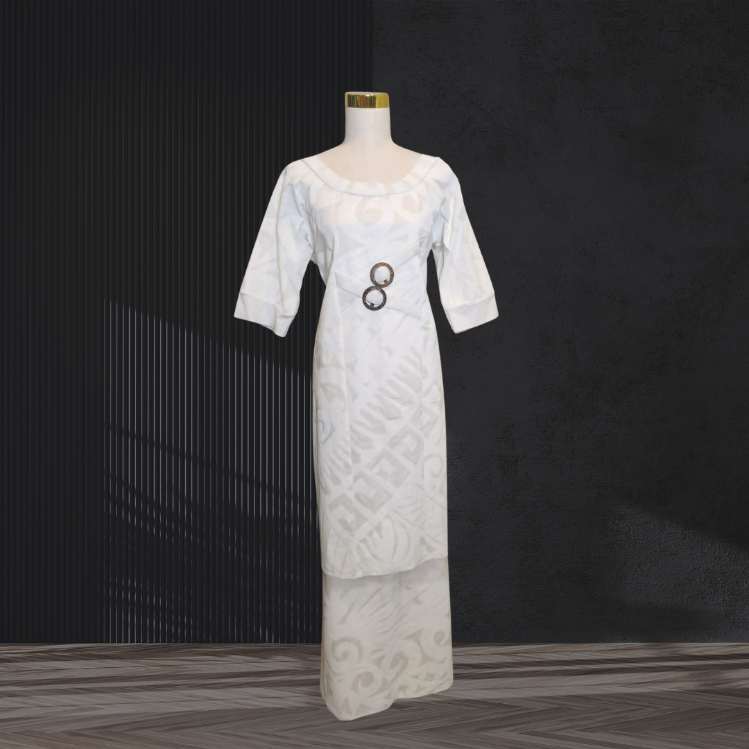 White Siapo Puletasi with Waist Buckle Size 18